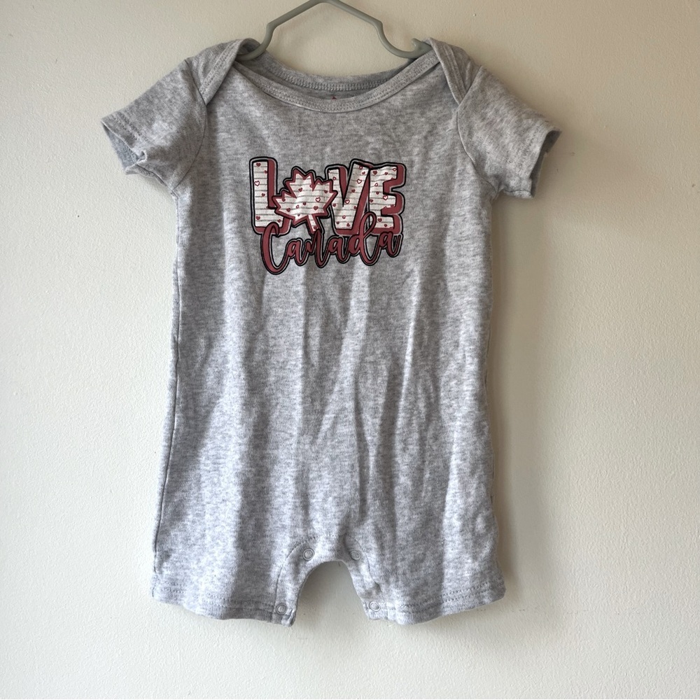 🌼 5/$20 Baby Love Canada Romper 18M Gray Short Sleeve Cotton One Piece Canadian